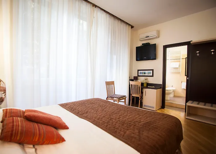 Ghr Aventino Inn 4*